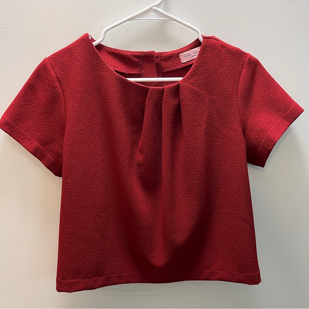 Elise Ryan boxy red short sleeve with buttons in the back ASOS